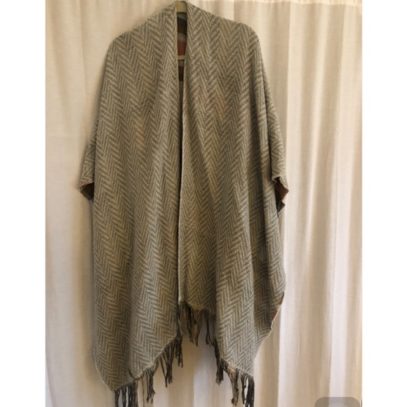 Reversible Shawl! - Picture 2 of 2